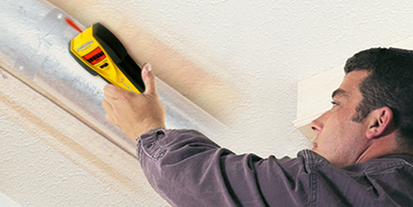 MultiScanner® i520 Finds Wood, Metal, and Traces Hot AC