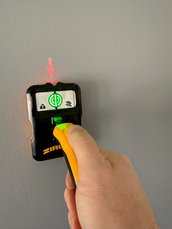 Aura™ Stud Finder